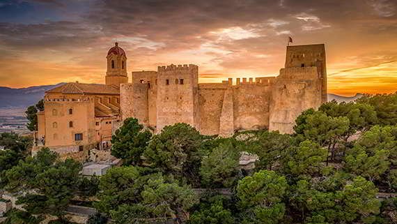 Taxi de Valencia a Cullera. Castillo de Cullera.