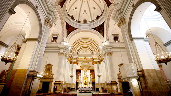 Taxi de Valencia a Oliva. Iglesia Santa María la Mayor