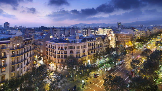 Taxi de Valencia a Barcelona. Paseo de Gracia.