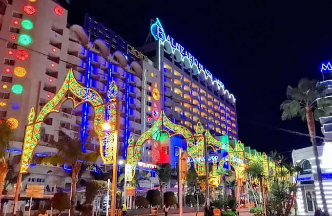 Magic World - Taxi desde Valencia a Oropesa del Mar